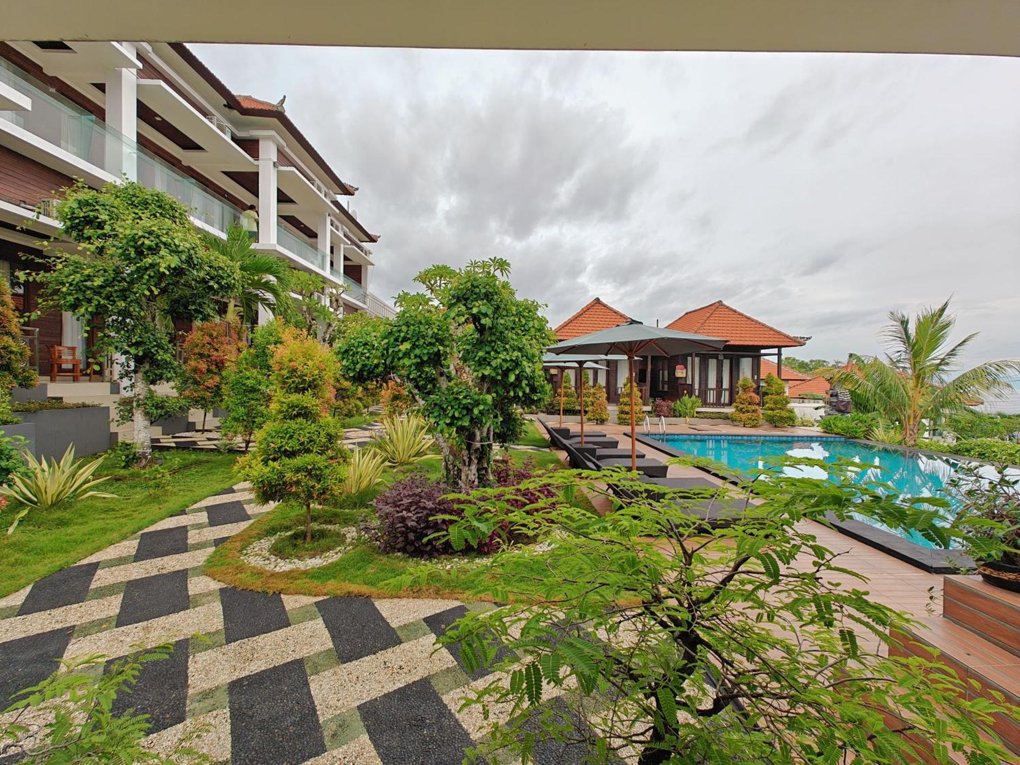 Nusa Sedayu Hotel By Ocean View Batununggul Kültér fotó
