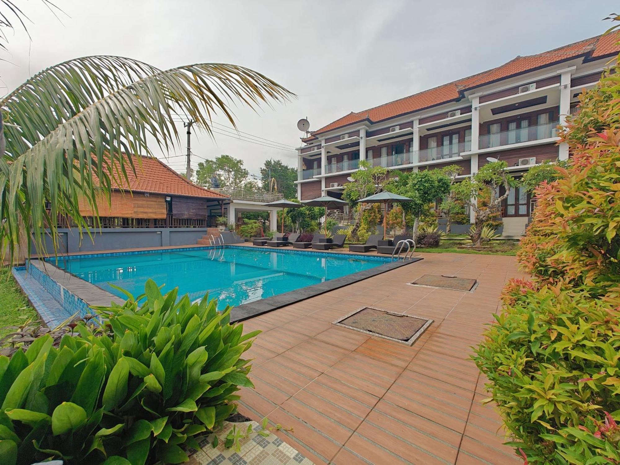 Nusa Sedayu Hotel By Ocean View Batununggul Kültér fotó