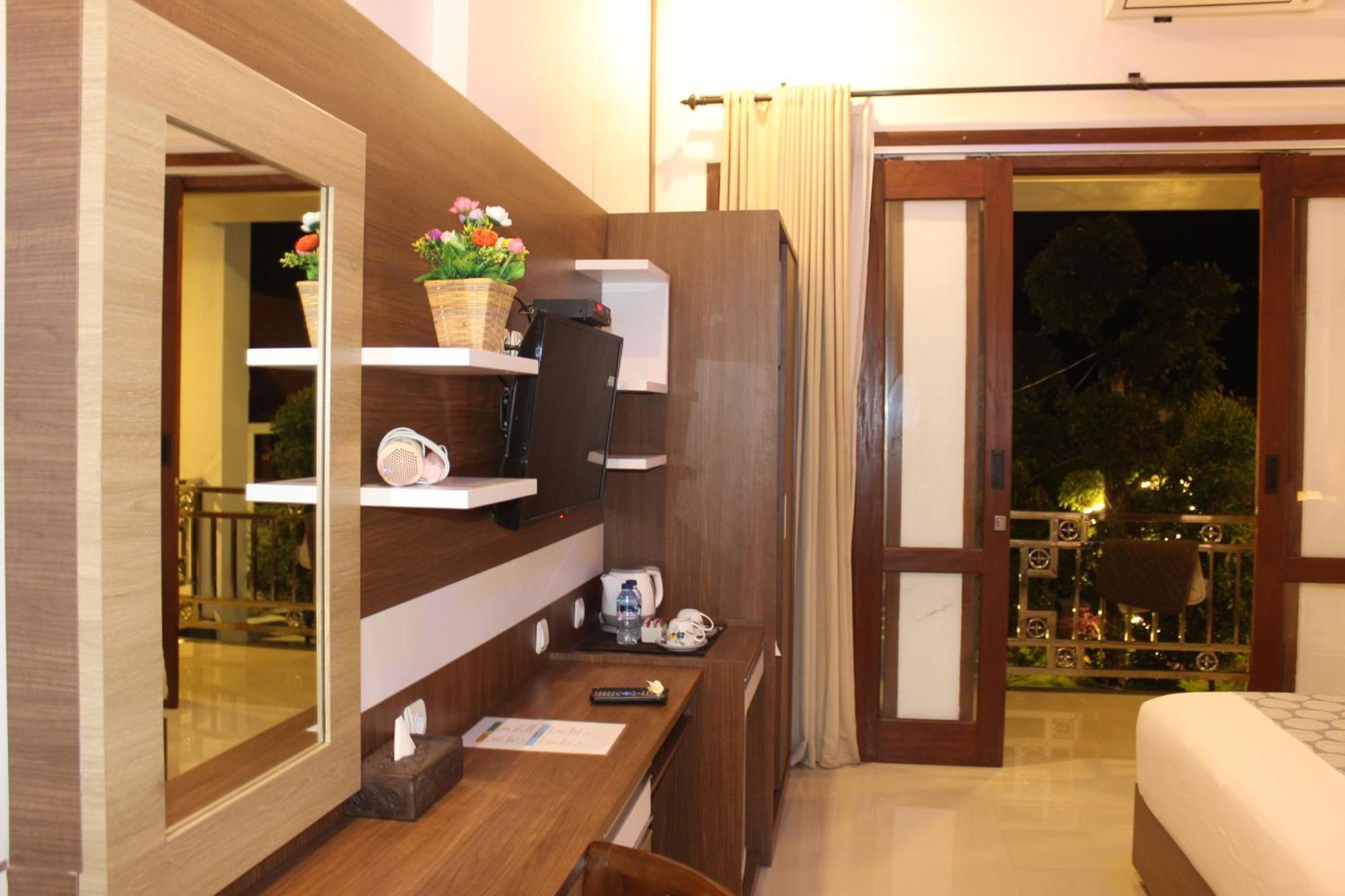 Nusa Sedayu Hotel By Ocean View Batununggul Kültér fotó